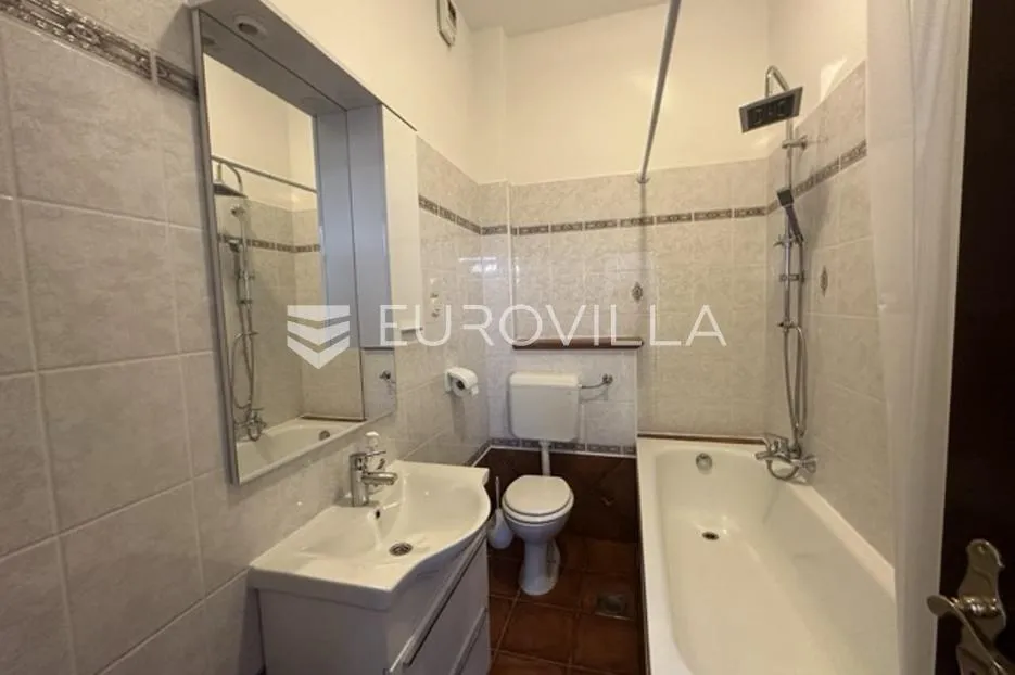 istra, medulin samostojeća kuća 130 m² s prekrasnom krovnom terasom i pogledom more - slika 11