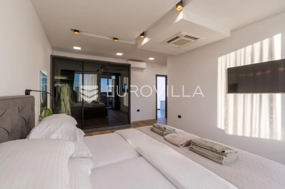medulin, besprijekornog luksuzna vila 400 m² s bazenom, 300 m od plaže - slika 42