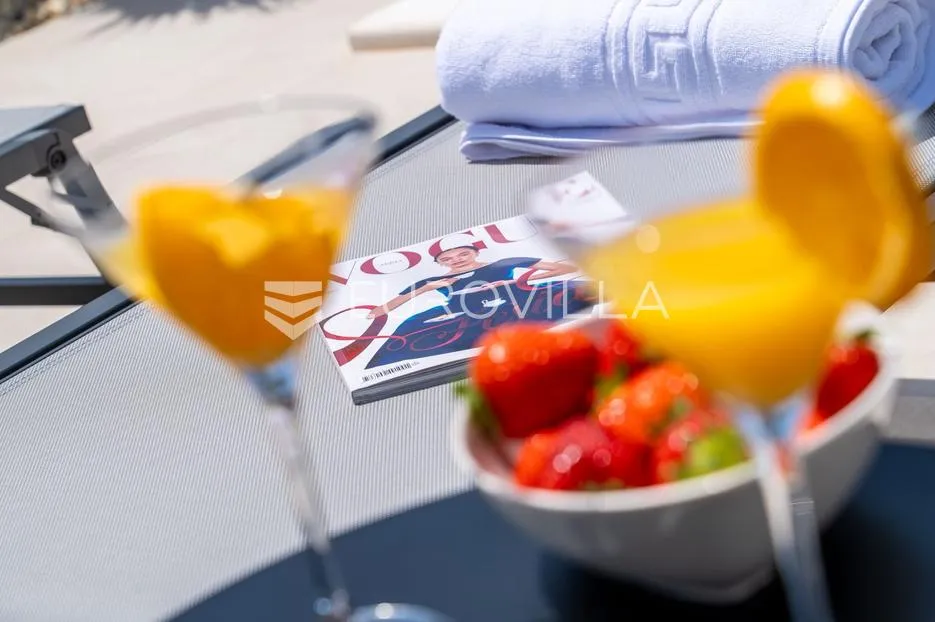 zadar, privlaka, ekskluzivna moderna vila s bazenom i wellness zonom - slika 12