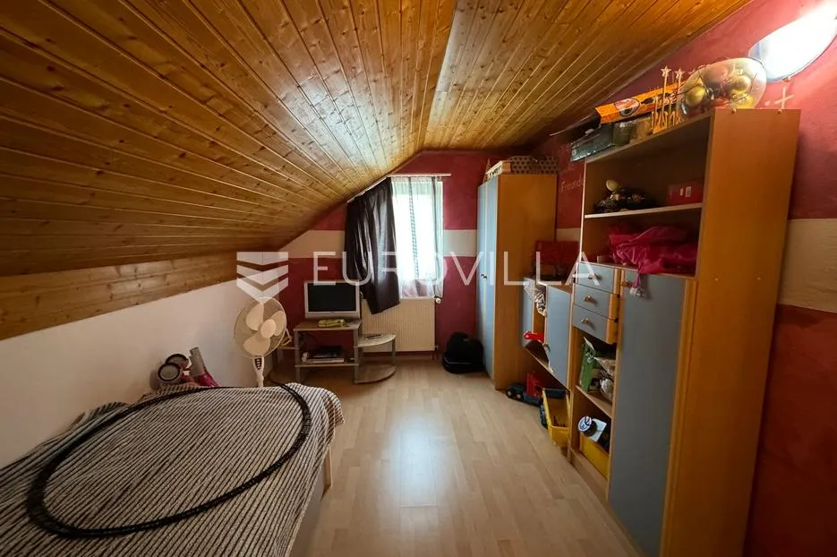 podgorje bračevačko, prekrasna katnica 103 m² - slika 8