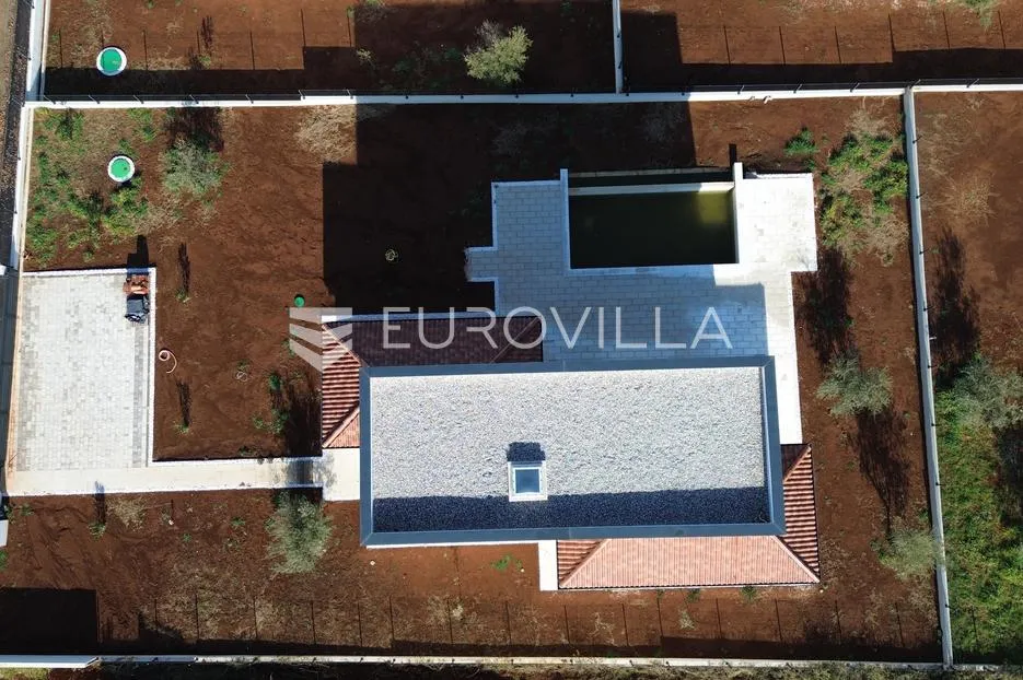 istra, poreč, mediteranska vila s bazenom i velikim vrtom - slika 20