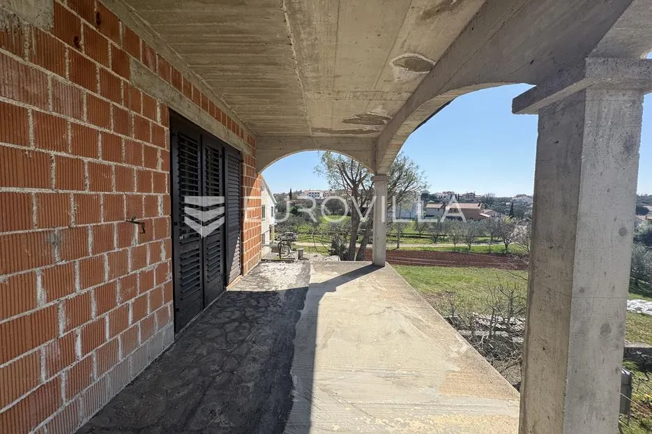 istra, rovinjsko selo, dva stana u roh bau fazi i okućnica 591 m² - slika 23