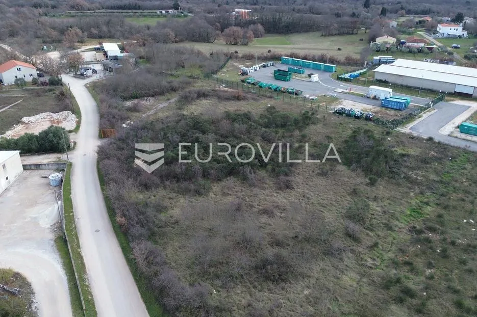 marčana, atraktivno građevinsko zemljište blizu centra naselja - slika 2