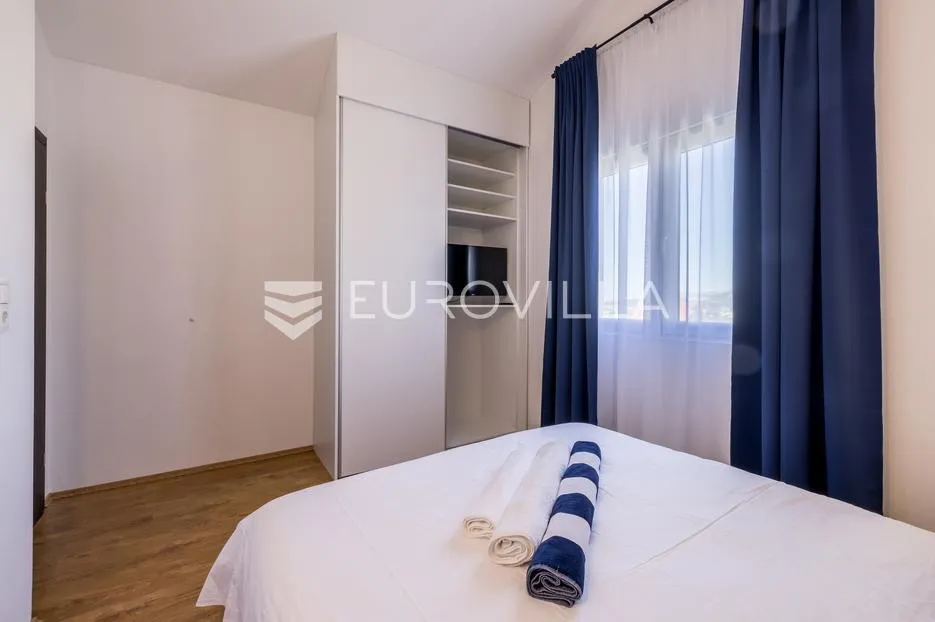 kaštel stari, atraktivna kuća s bazenom na mirnoj lokaciji - slika 6