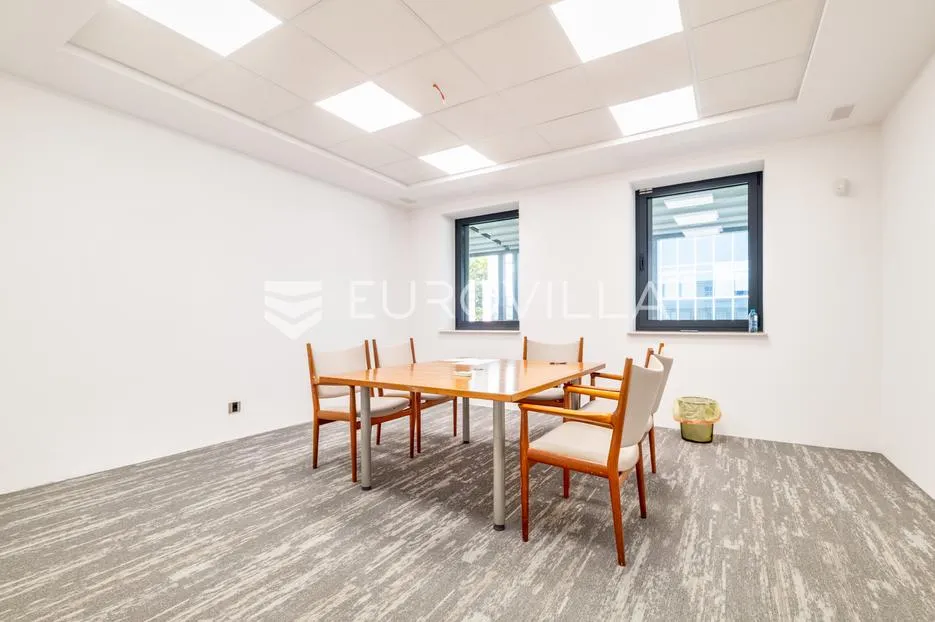 zagreb, žitnjak, poslovna zona, poslovna zgrada uredske namjene 556 m² - slika 8