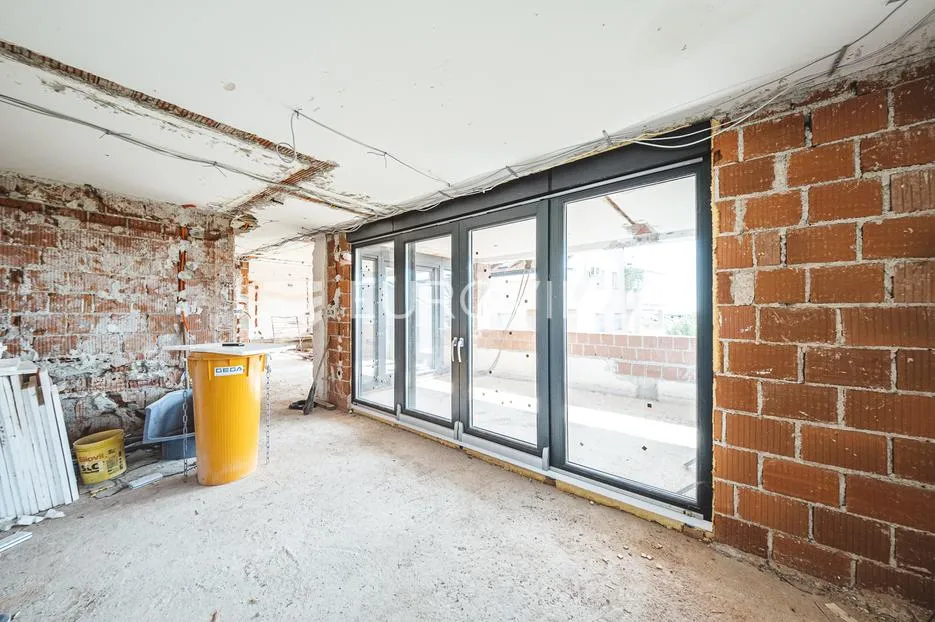 zagreb, gornji bukovac, rohbau zgrada s dva stana 400 m2 s 434 m2 okućnice, građevinska dozvola - slika 12