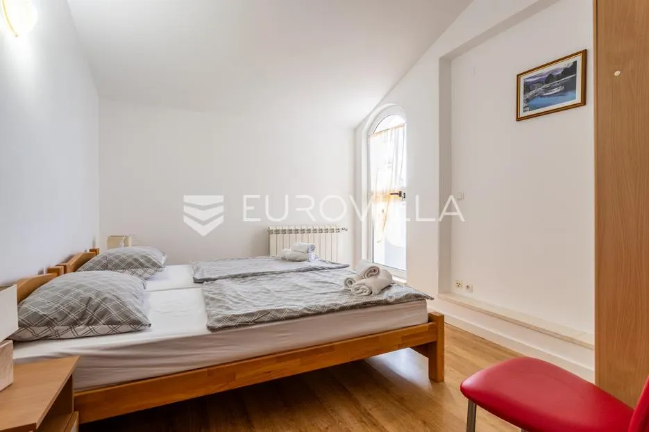 primošten, prekrasna villa sa velikim bazenom - slika 3