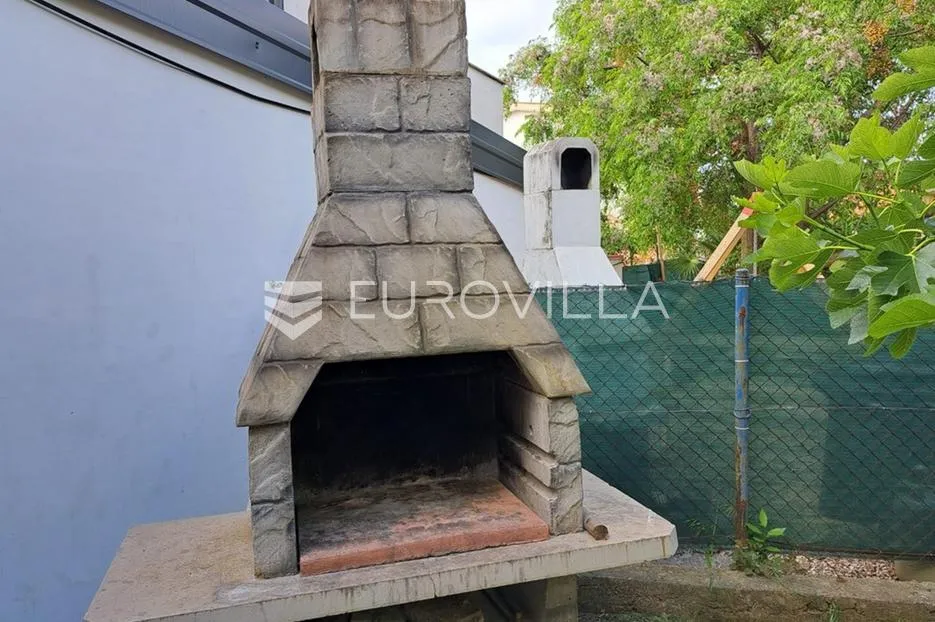 vir, apartmanska kuća s 3 jedinice, velikom okućnicom i potencijalom za bazen blizu centra - slika 49