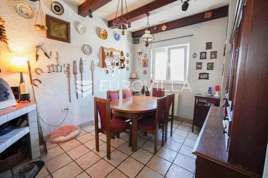 zadar, bokanjac, prostrana kuća površine 376 m² s velikim potencijalom - slika 23