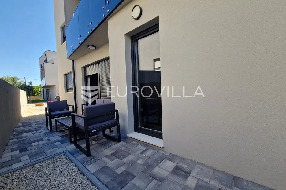 vir, moderan apartman s dvije spavaće sobe, terasom, vrtom i 2 parkirna mjesta, centar - slika 43