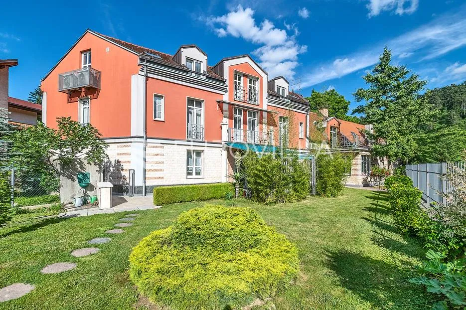 Samobor, Centar prekrasna obiteljska kuća 760 m² na parceli 1000 m²