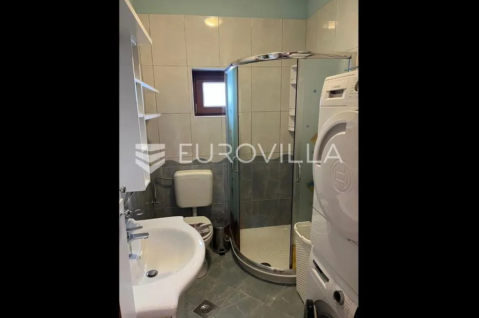 poreč, stan u centru grada 100m od mora - slika 9