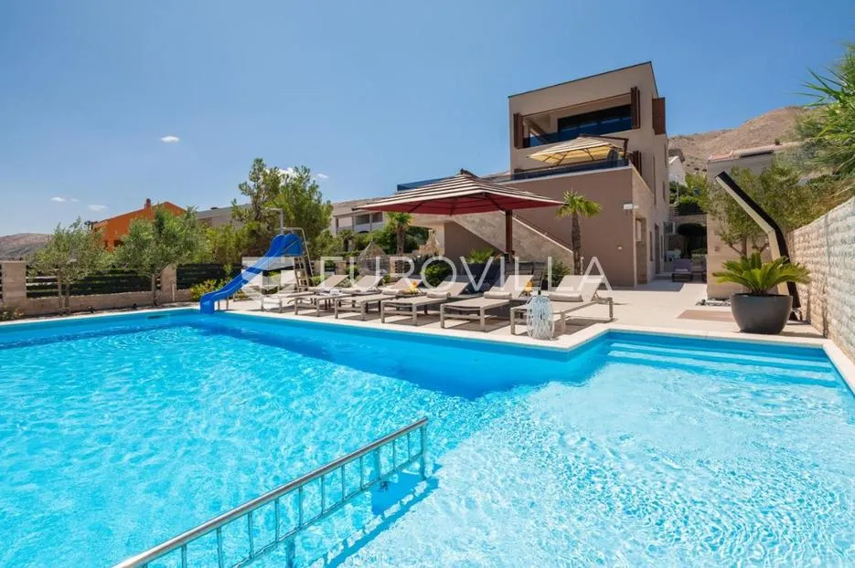 pag prekrasna villa sa pogledom na more 350 m² na 200 metara od mora - slika 52