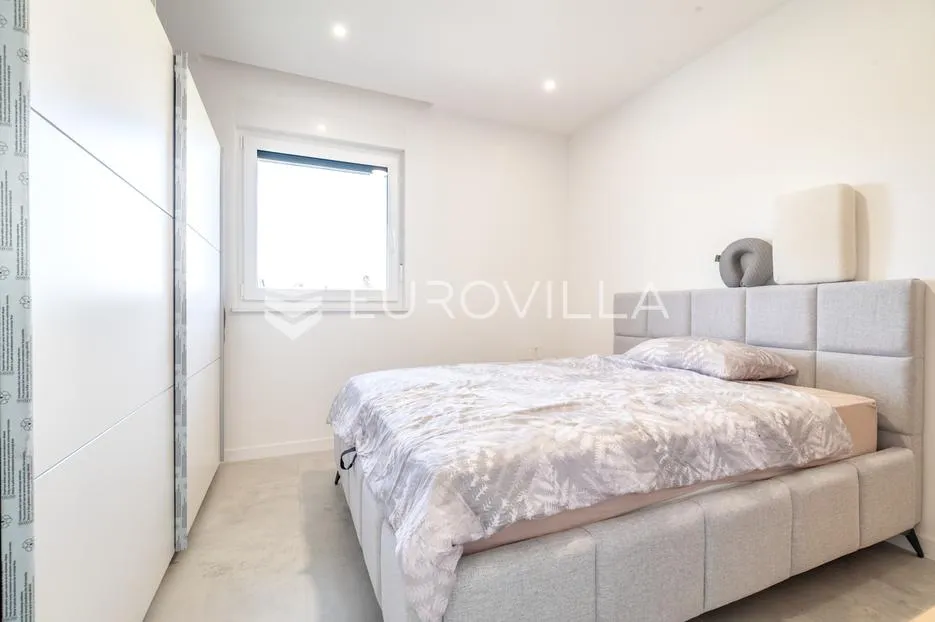 zagreb, sesvete, prekrasna peterosobna kuća, 180 m2, novogradnja - slika 2
