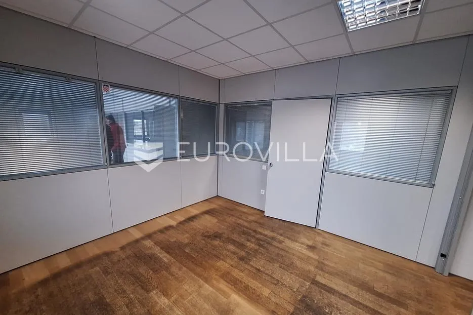 gospić, proizvodna hala 3800 m², višenamjenska mogućnost - slika 8