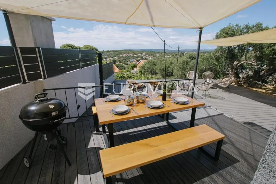 otok drvenik, uređena renovirana kamena kuća na 300 m od mora - slika 14