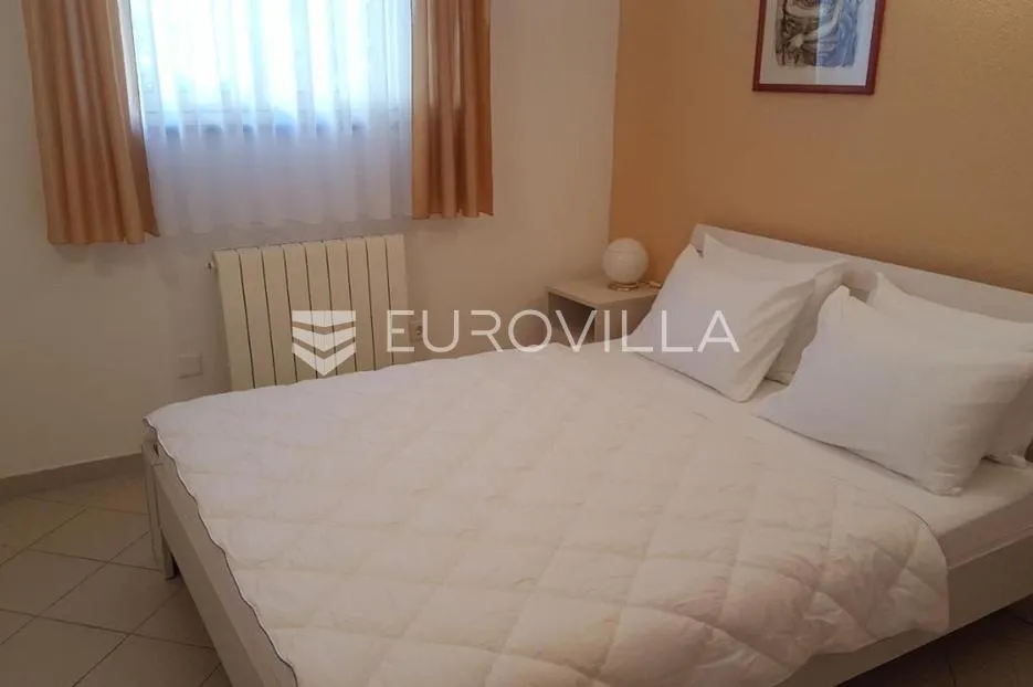 istra, medulin, banjole kvalitetna samostojeća kuća sa 6 stanova nkp 360 m2 u blizini mora - slika 20