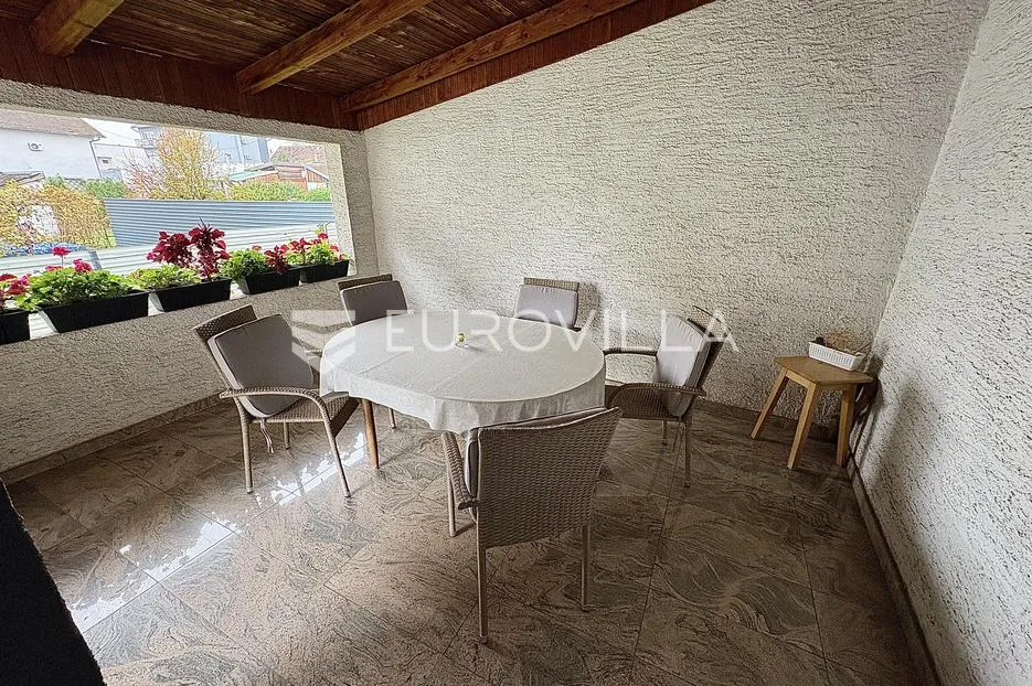 bjelovar, centar, obiteljska kuća površine 385 m² - slika 14