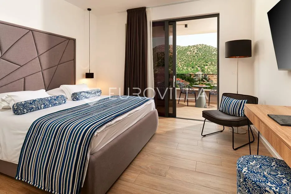 trogir - marina, luksuzna vila s bazenom i wellnessom - slika 12