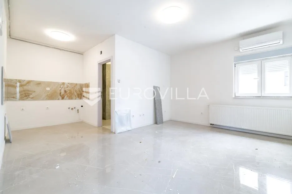 zagreb, dubrava, renovirani trosoban stan nkp 79 m2 - slika 3