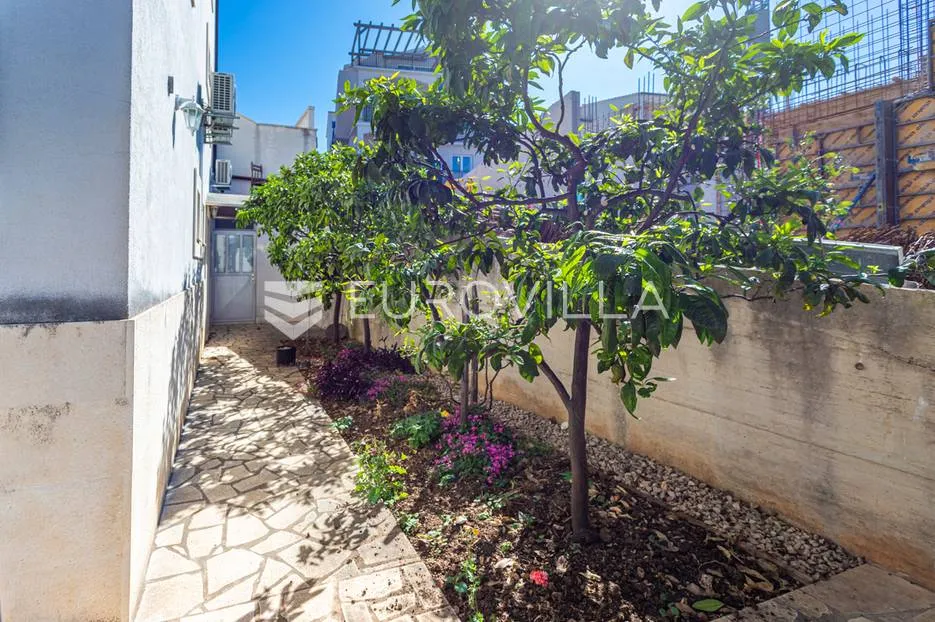 rogoznica, apartmanska kuća s pogledom na more - slika 9