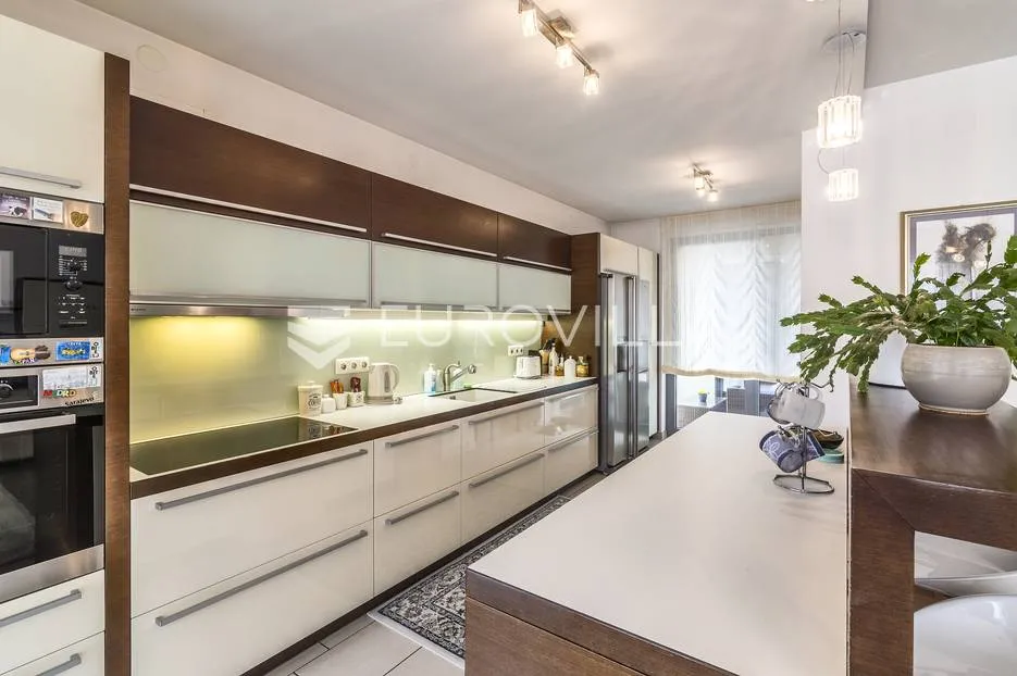 zagreb, maksimir, gornji bukovac, prekrasan peterosoban penthouse nkp 162m2 - slika 6