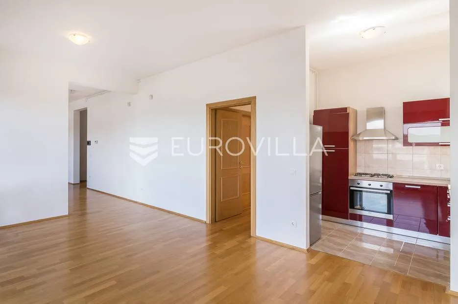 šestinski vrh, četverosoban stan 130 m², za najam - slika 7