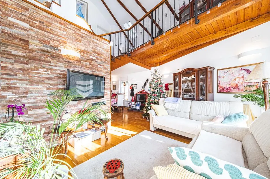 zagreb, gračani, prekrasna obiteljska kuća tlocrtne površine 238 m² - slika 3