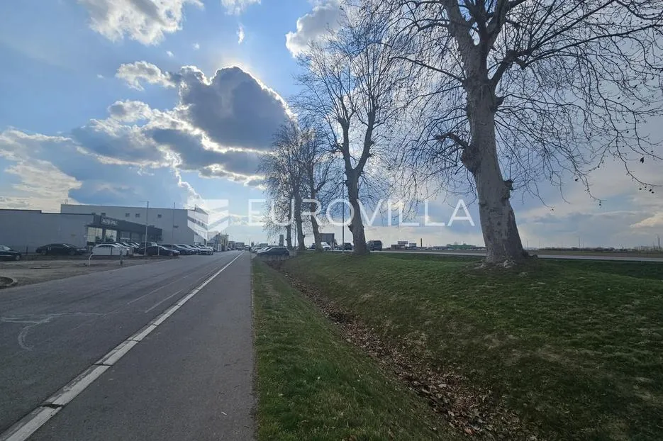 osijek, industrijska zona čepin, zakup 150, 600 m², prvi red do ceste - slika 3