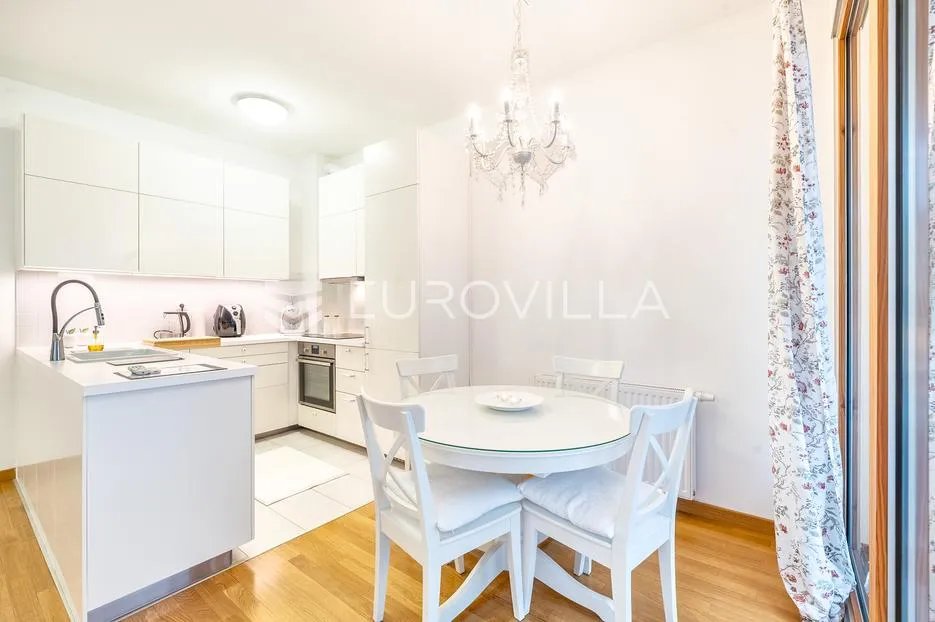 zagreb, donji grad, banjavčićeva, prekrasan dvosoban stan 49 m² - slika 3