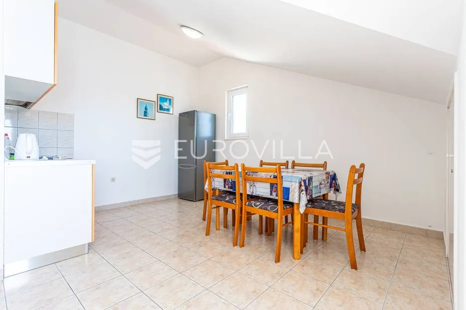 sevid, apartmanska kuća 50 metara od mora - slika 19