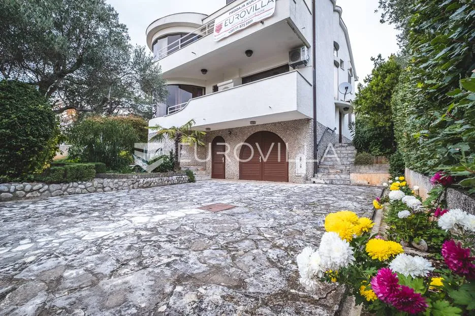 otok krk, grad krk, izvanredna kuća u prvom redu do mora nkp 260 m2 - slika 40
