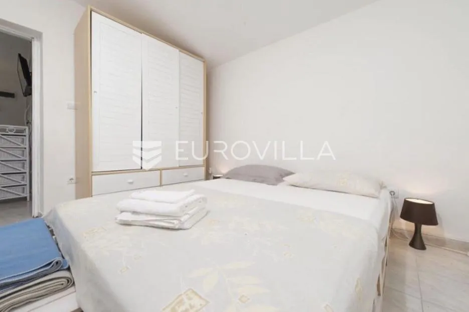 šolta, stomorska, samostojeća kuća površine 100 m² - slika 7