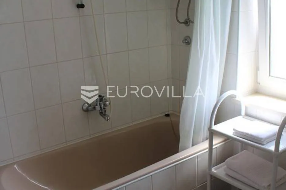 brač, splitska, apartmanska kuća s pogledom - slika 17