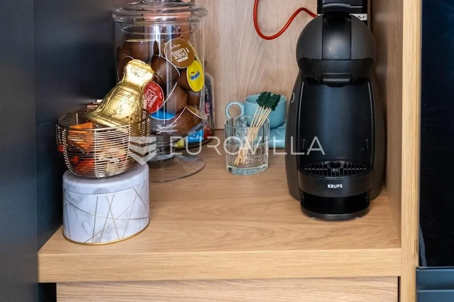 opatija, prekrasan penthause 228 m² s besprijekornim pogledom - slika 16
