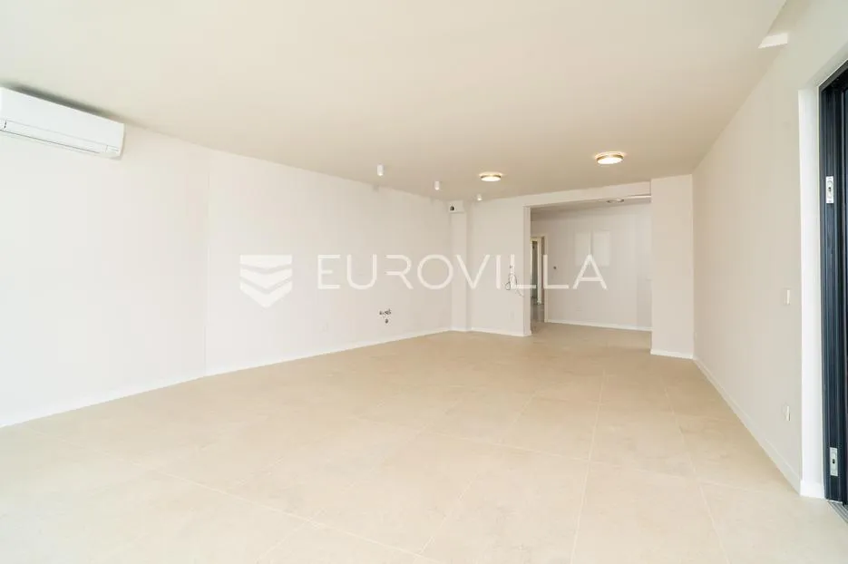 zadar, privlaka, luksuzni dvosoban stan 1. red do mora, 114,01 m² - slika 16