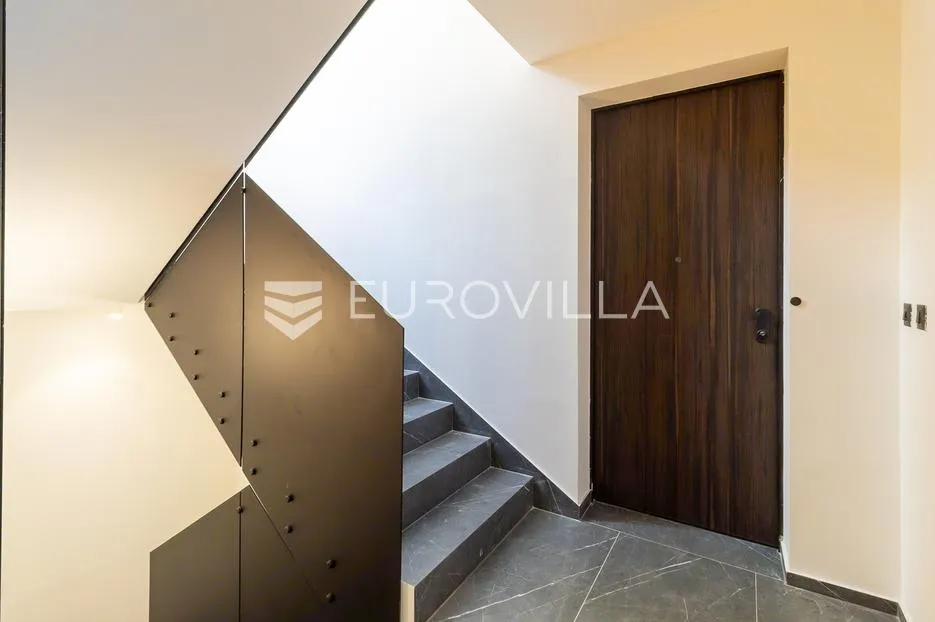 opatija, peterosoban stan s pogledom na cijeli kvarner, 200 m² - slika 12