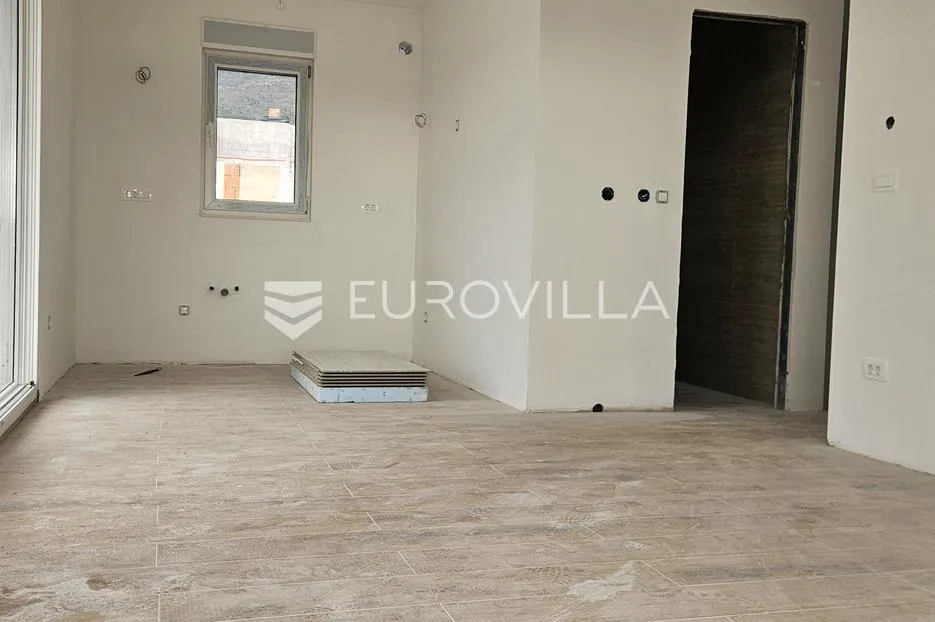 kaštela penthous s pogledom na more, trosoban stan 148,6 m², garaža za dva automobila - slika 3