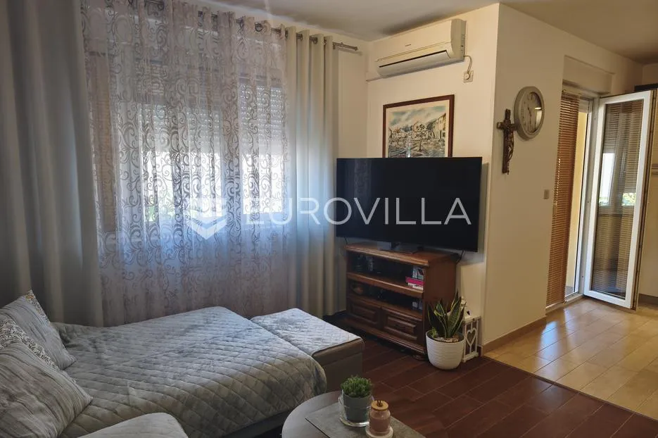 zadar, belafuža, namješten stan od 66 m² - slika 2