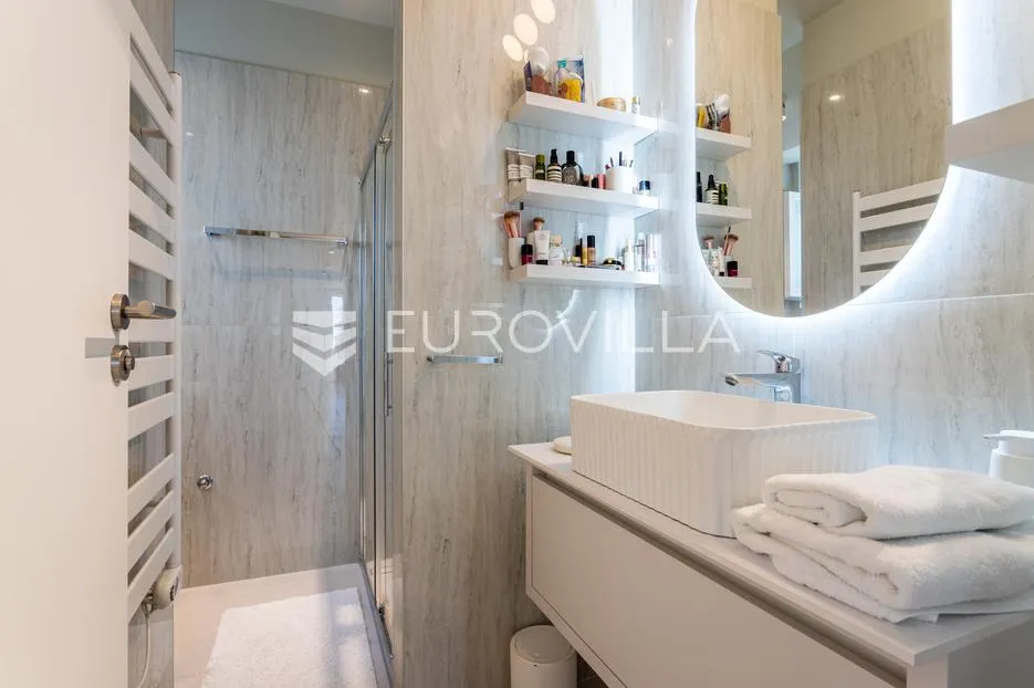 rogoznica, ražanj, prekrasna kuća s bazenom i pogledom na more, 390,51 m² - slika 15