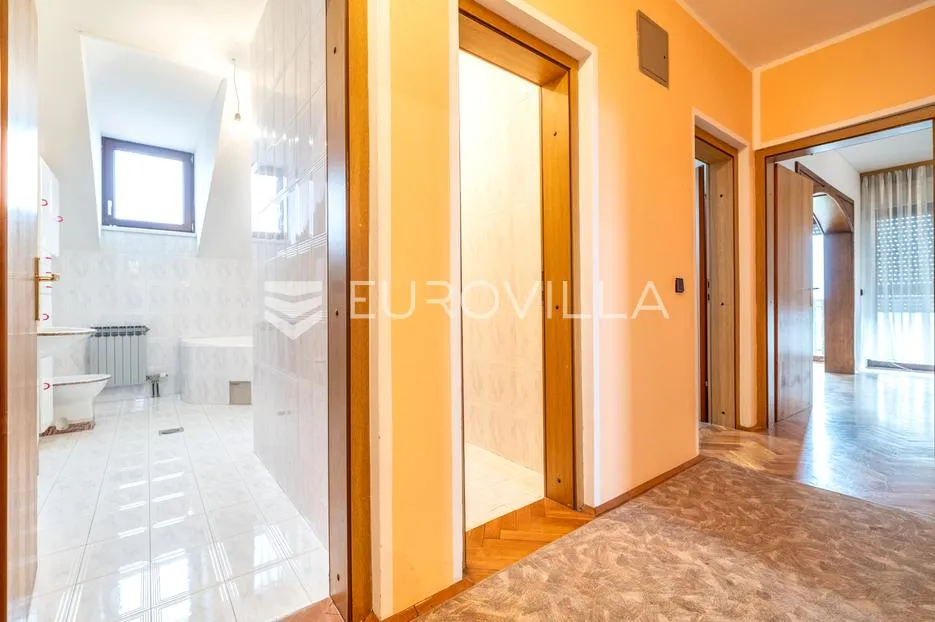 zagreb, granešina, stambeno, poslovna kuća s okućnicom, 377 m² - slika 15