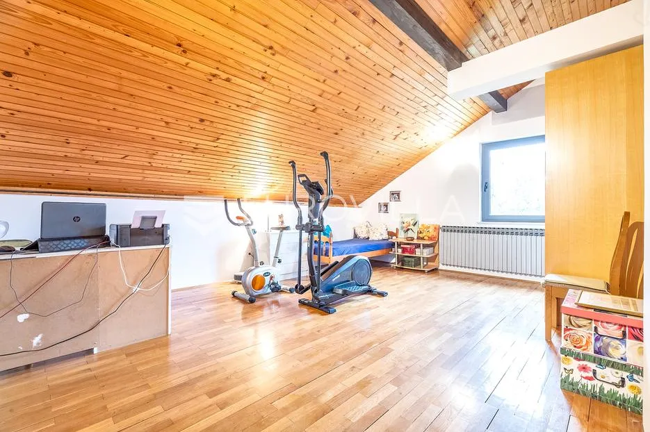 mlinovi, prekrasan preterosobni stan 190m2 sa velikom terasom - slika 8