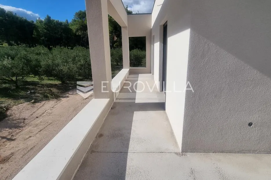 vodice, moderna kuća s bazenom, 190,58 m² - slika 27