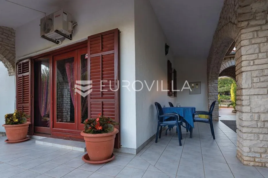 istra, premantura, duplex kuća 260 m² s pogledom na more i bazenom 24 m² - slika 28