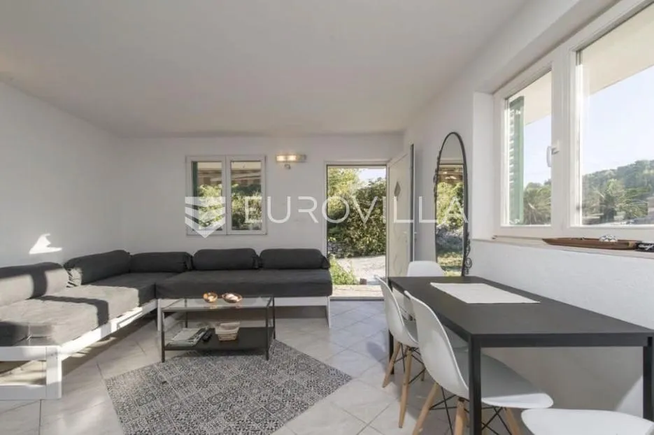 šolta, stomorska, samostojeća kuća površine 100 m² - slika 3