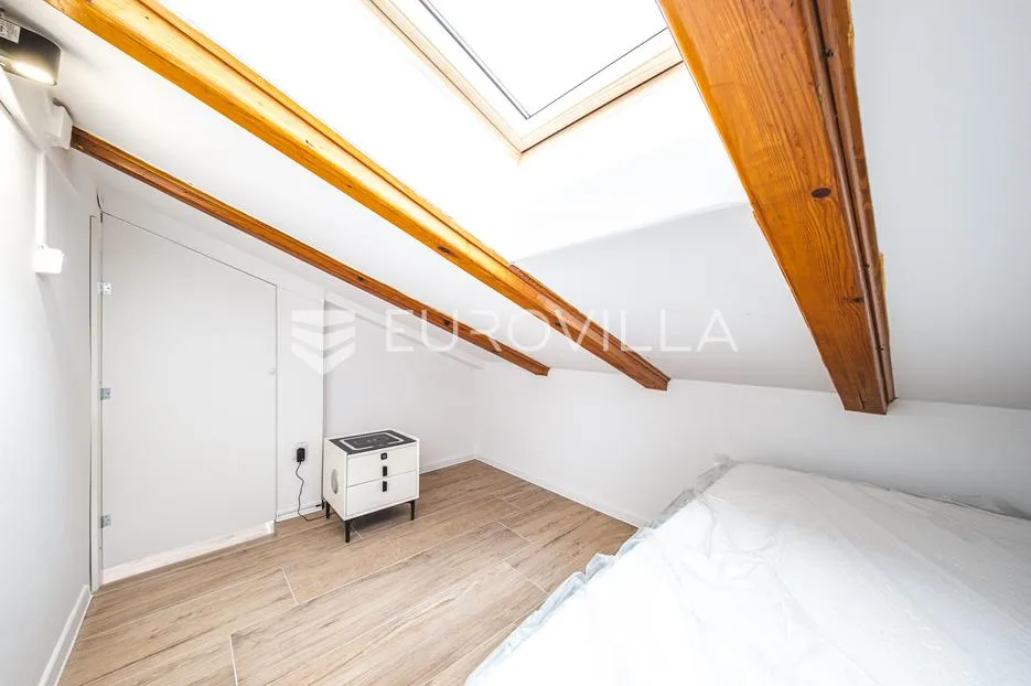 zagreb, jarun, funkcionalan trosoban stan 50 m² u potkrovlju - slika 11