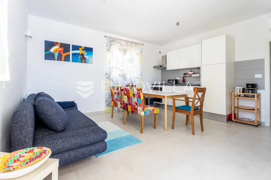 šolta, stomorska, vila s bazenom, 260 m² - slika 16