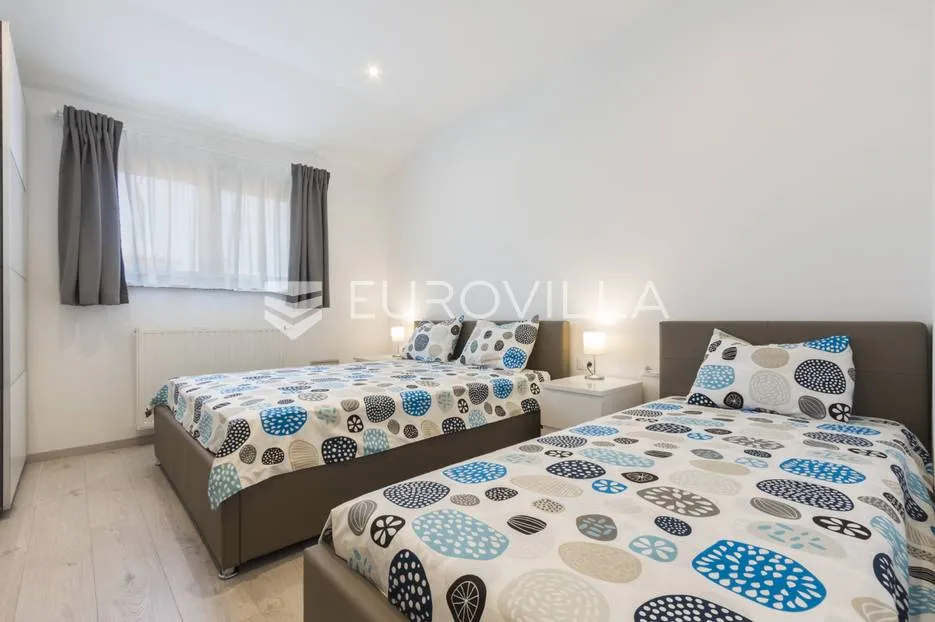 medulin, moderan dvosoban stan 95m2, 500 m od mora - slika 14