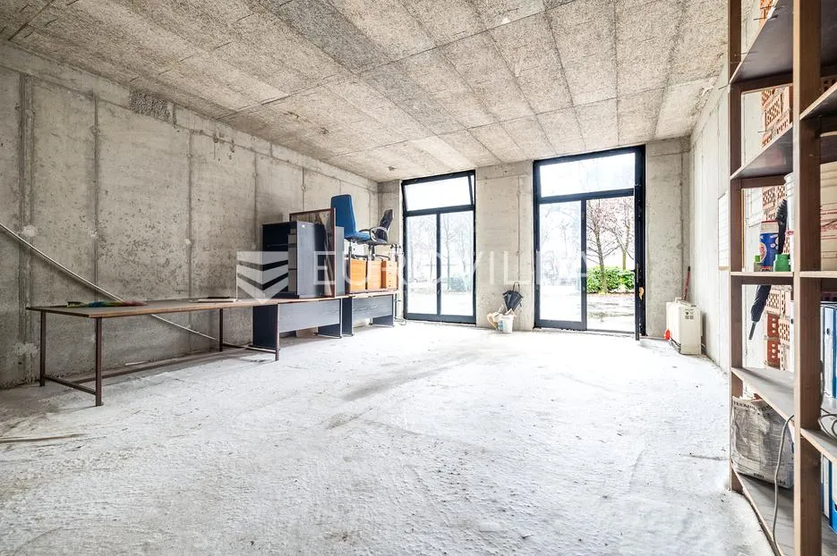 Zagreb, Kustošija, ulični poslovni prostor 47 m²