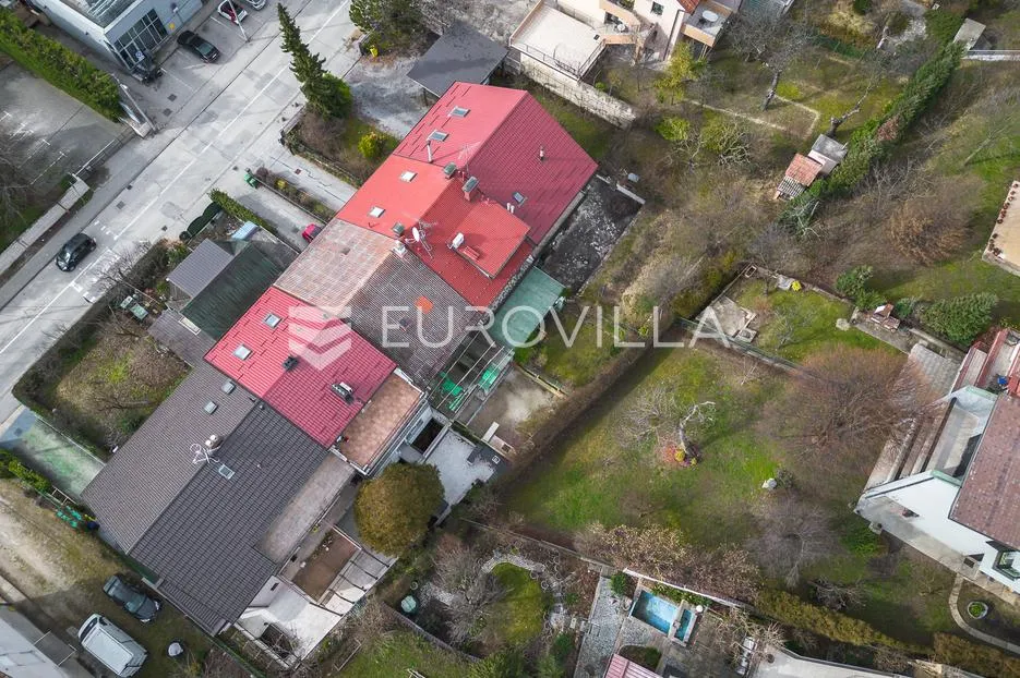 zagreb, mlinovi, odlična kuća u nizu s vrtom, garaža - slika 48
